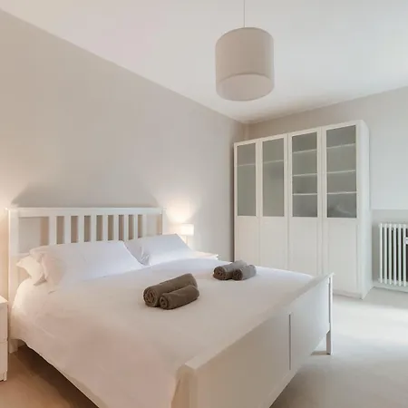 Cream - The House Of Travelers Como